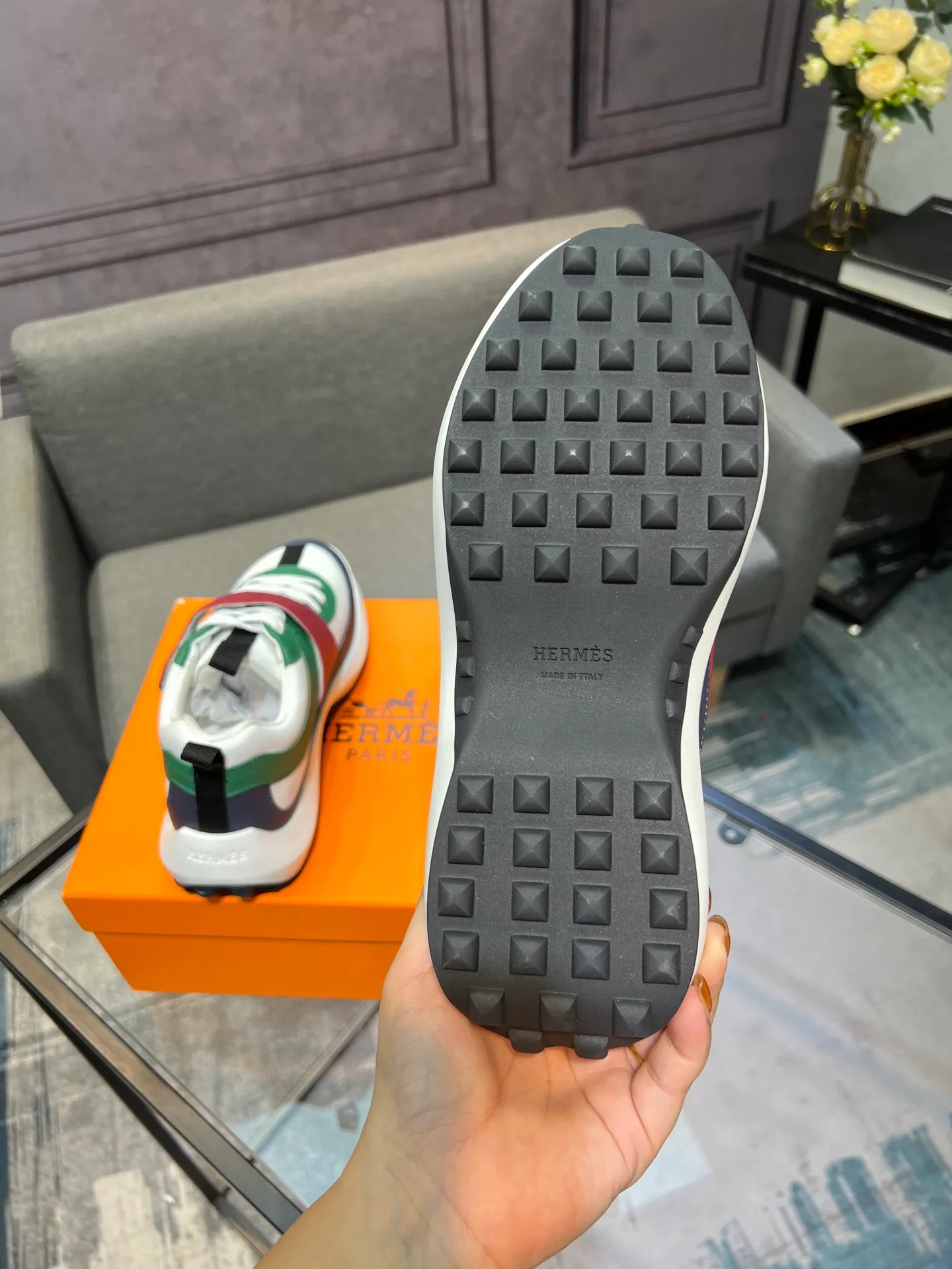 Men's shoes 💰600 Actual photos 🎬 [Hermès] Couple style, official website synchronization Counter quality French Paris catwalk style Simple and classic Imported original fabric Original 1:1 outsole! The highest version on the market! Size: Female 35-41. Male 39-45 (female 41, male 45 customized)